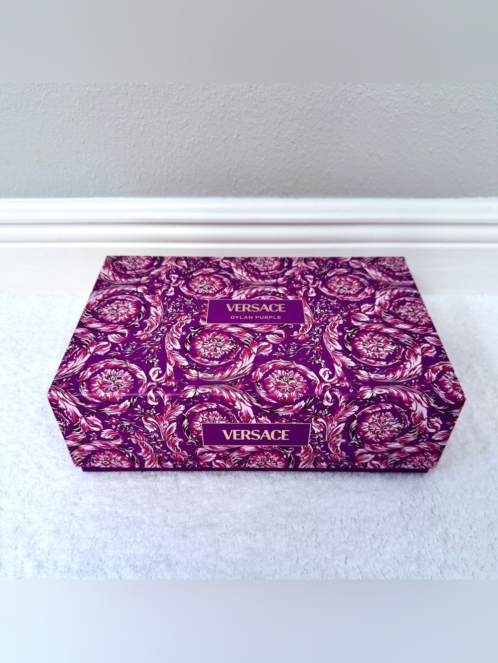 VERSACE Dylan Purple Perfume Gift Set Box